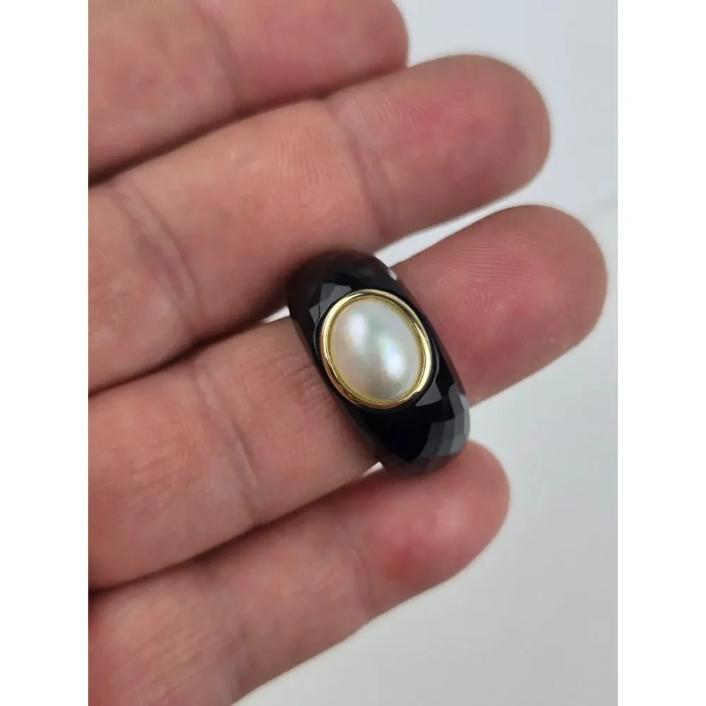 Round Cultured Freshwater Pearl On Black Jade w/ 10k Yellow Gold Ring Size 7.5